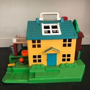 fisher price neighborhood house